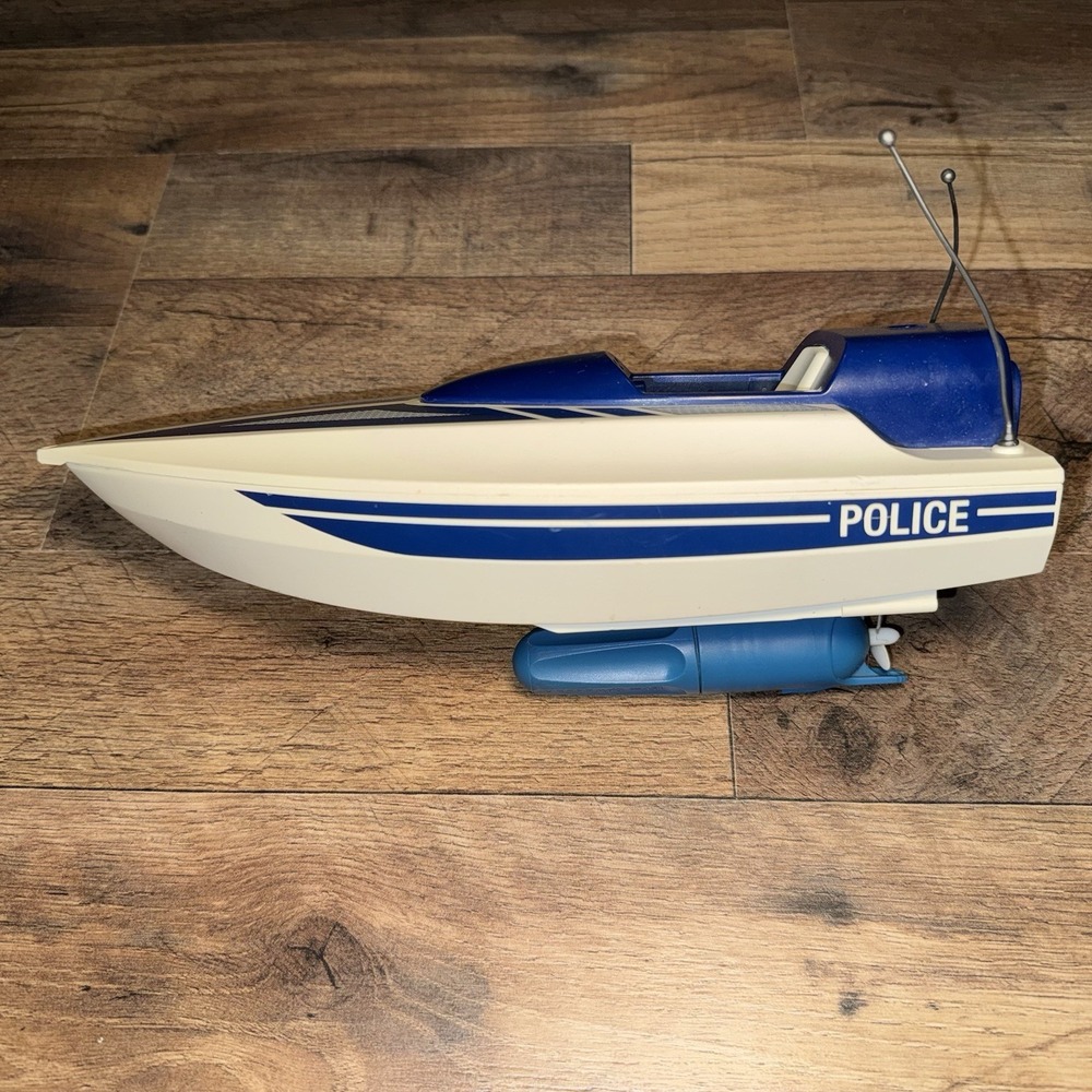2004 Playmobil 5187 City Action Police Speed Boat (Boat only) Untested
